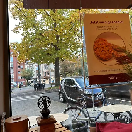 Ruhige Mit Parkplatz, Charmantes Viertel Apartment Kassel