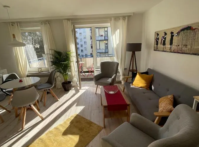 Ruhige Mit Parkplatz, Charmantes Viertel Apartman